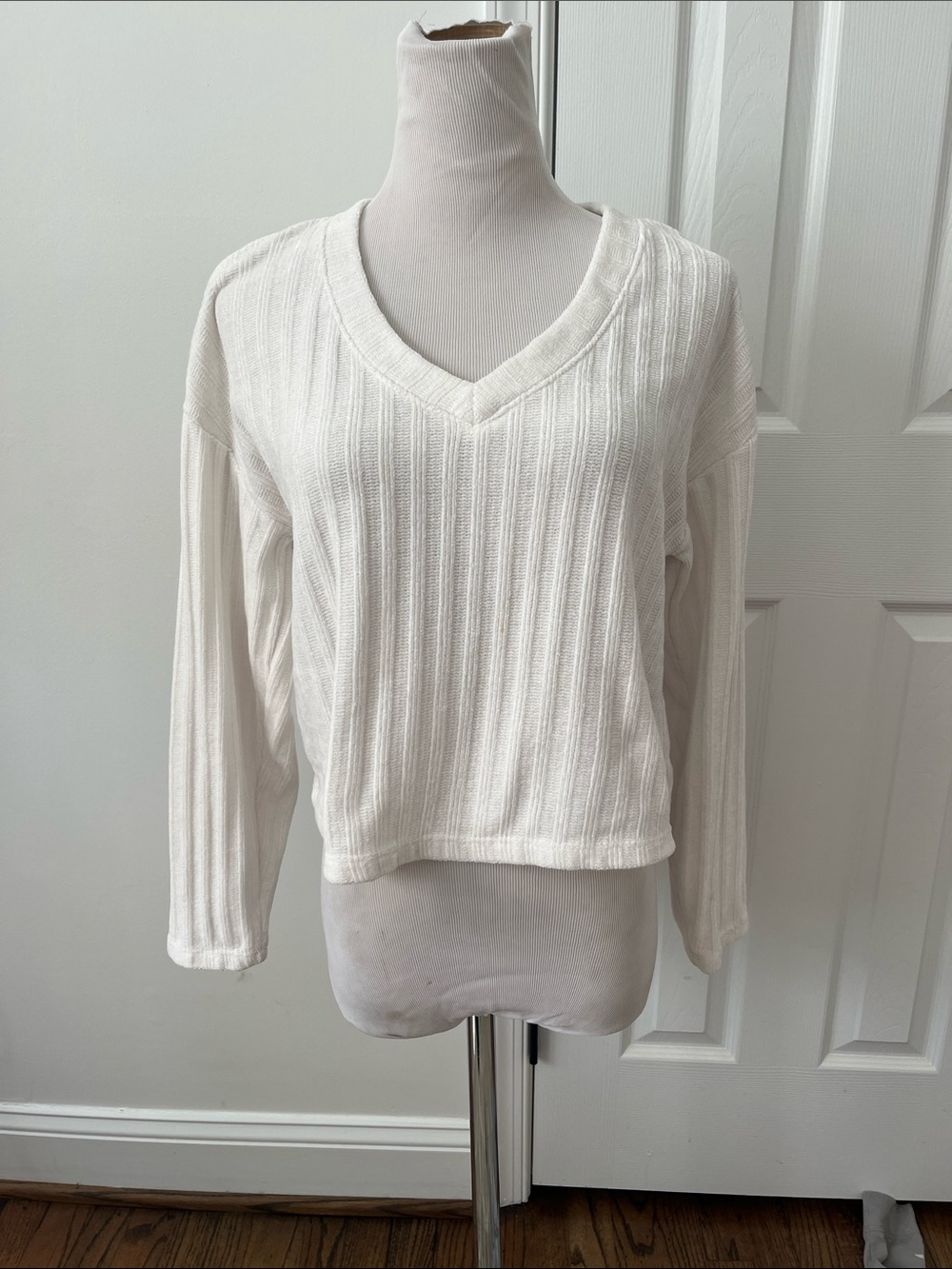 Z Supply White Ribbed V-Neck Sweater